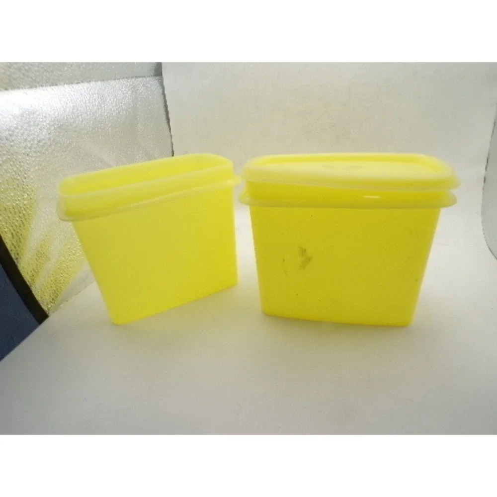 Tupperware Modular Mates Oval 2 Yellow Food Storage Containers 2 Vintage 1 Lid